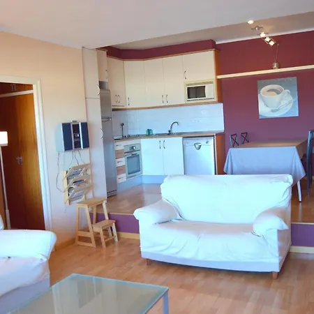 Agradable De Tres Y Vistas Al Mar - Hisp-288-54